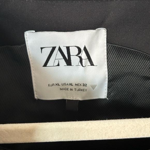 Zara Black Cropped Button Down Vest Size XL - Picture 10 of 11